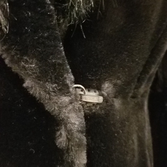 Faux Fur Coat - Picture 3 of 5